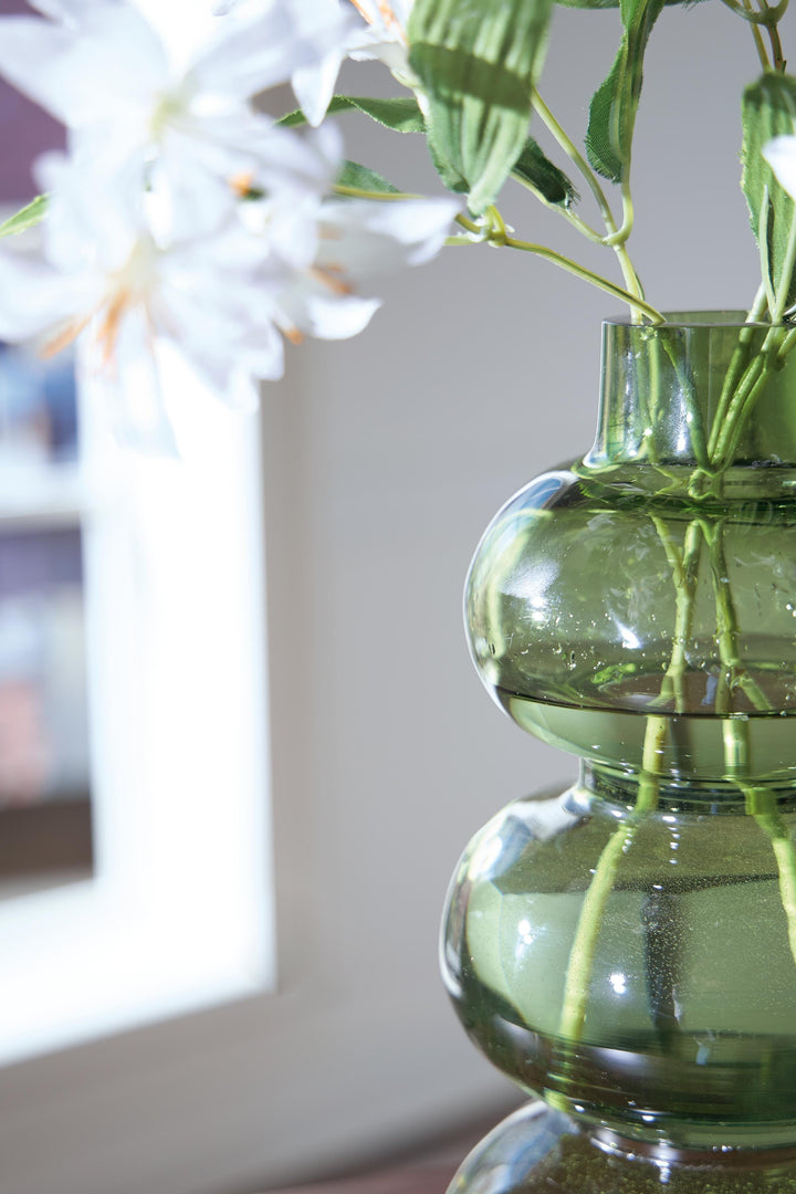 Renethorne Vase - Green (3)
