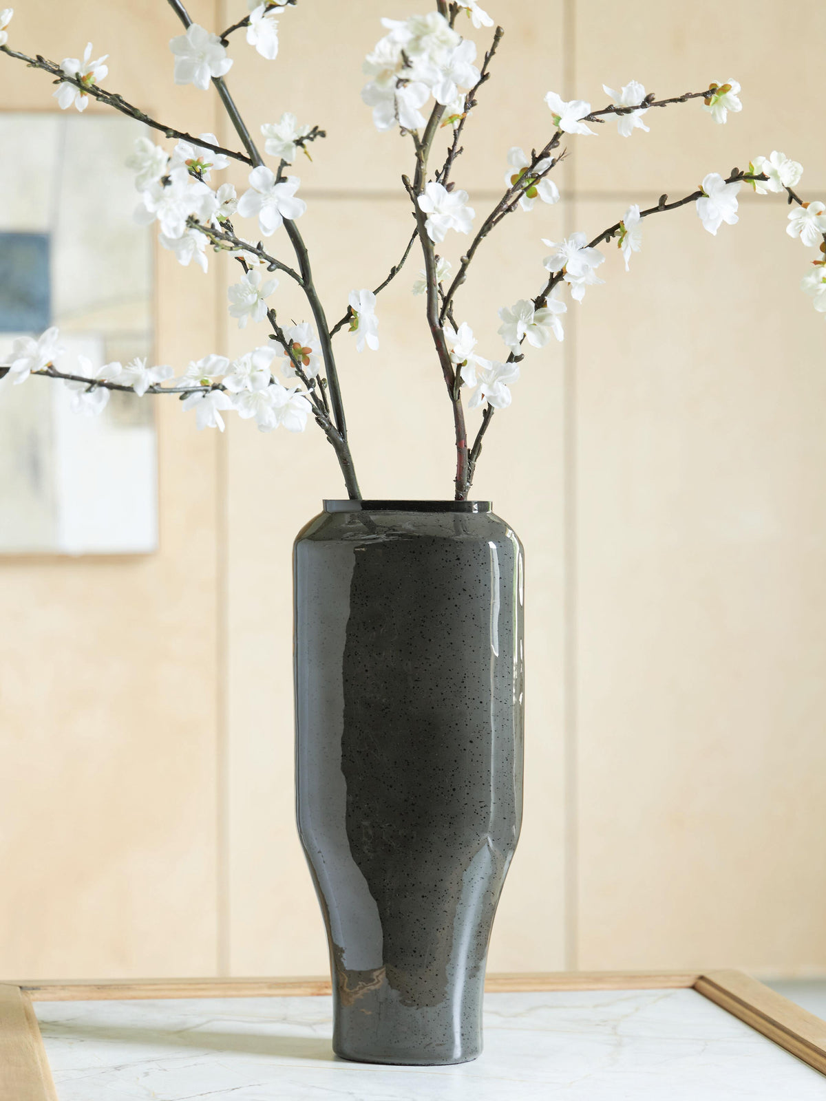 Kierlain Vase - Gray/Black (2)