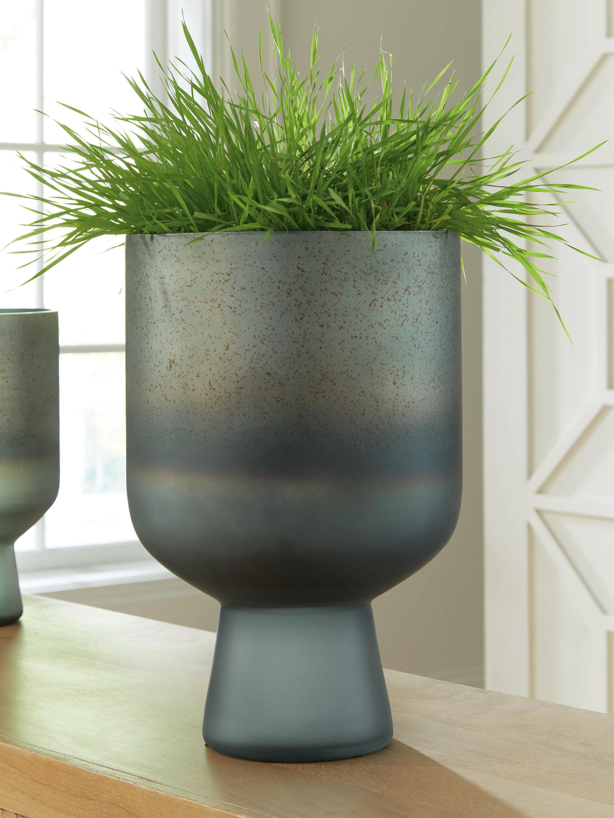 Pennmore Vase - Antique Blue (2)