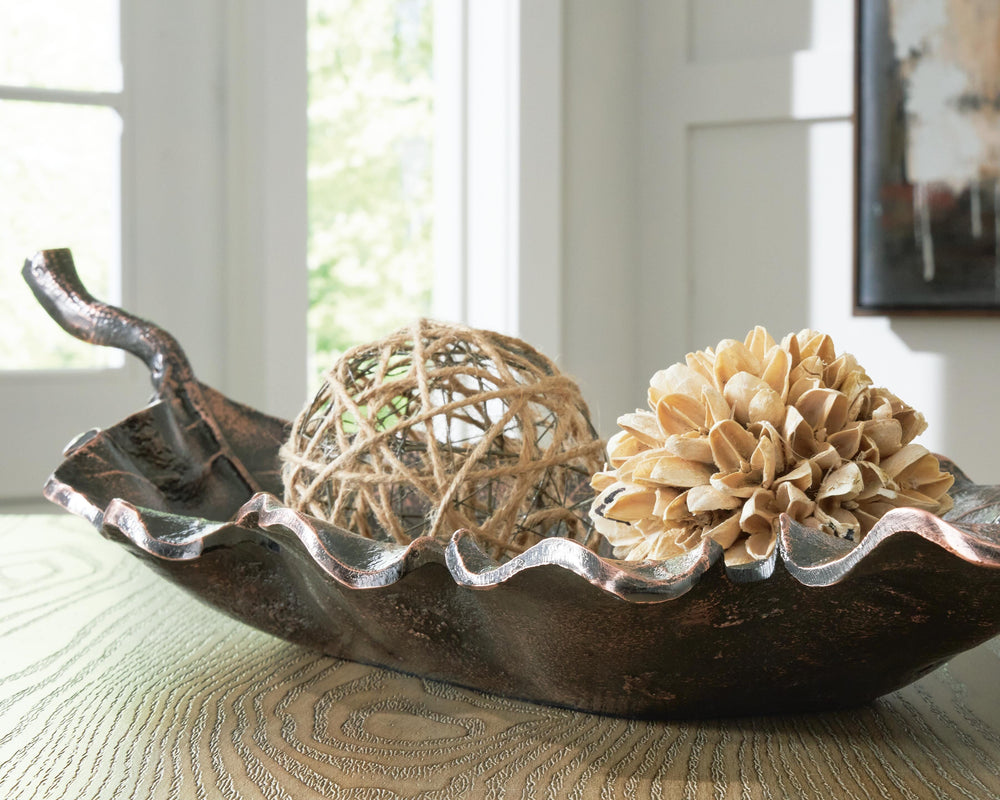 Avermund Sculpture - Dark Brown (4)