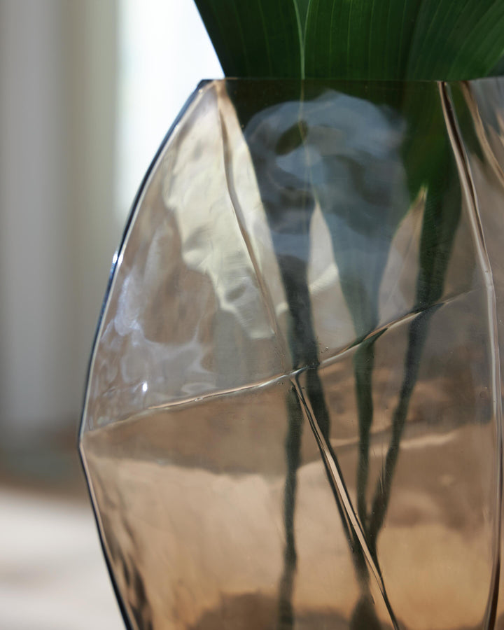 Ewart Vase - Light Brown (3)