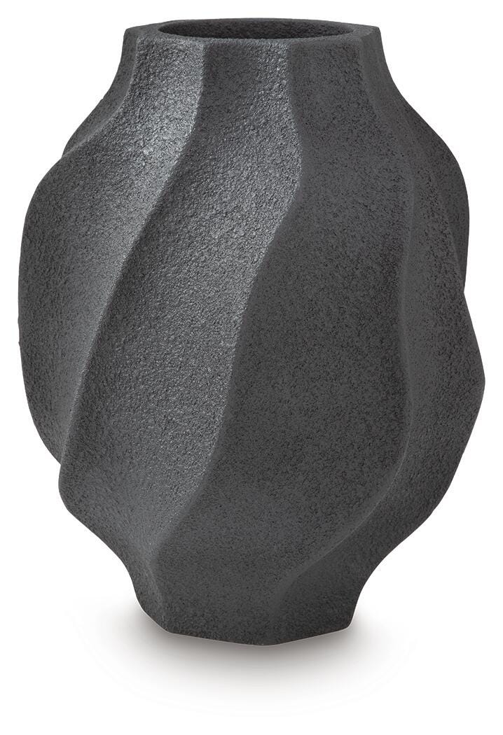 Judworth Vase - Black (1)