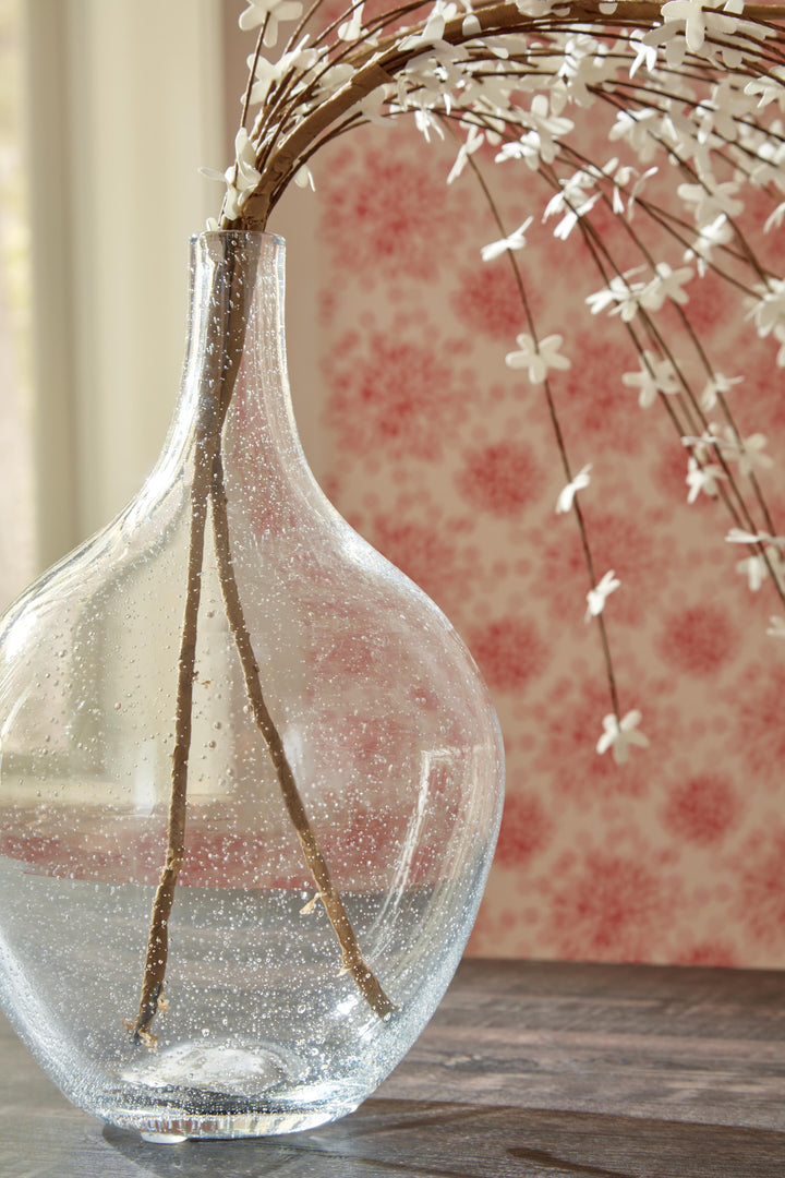 Kurthorne Vase - Clear (3)