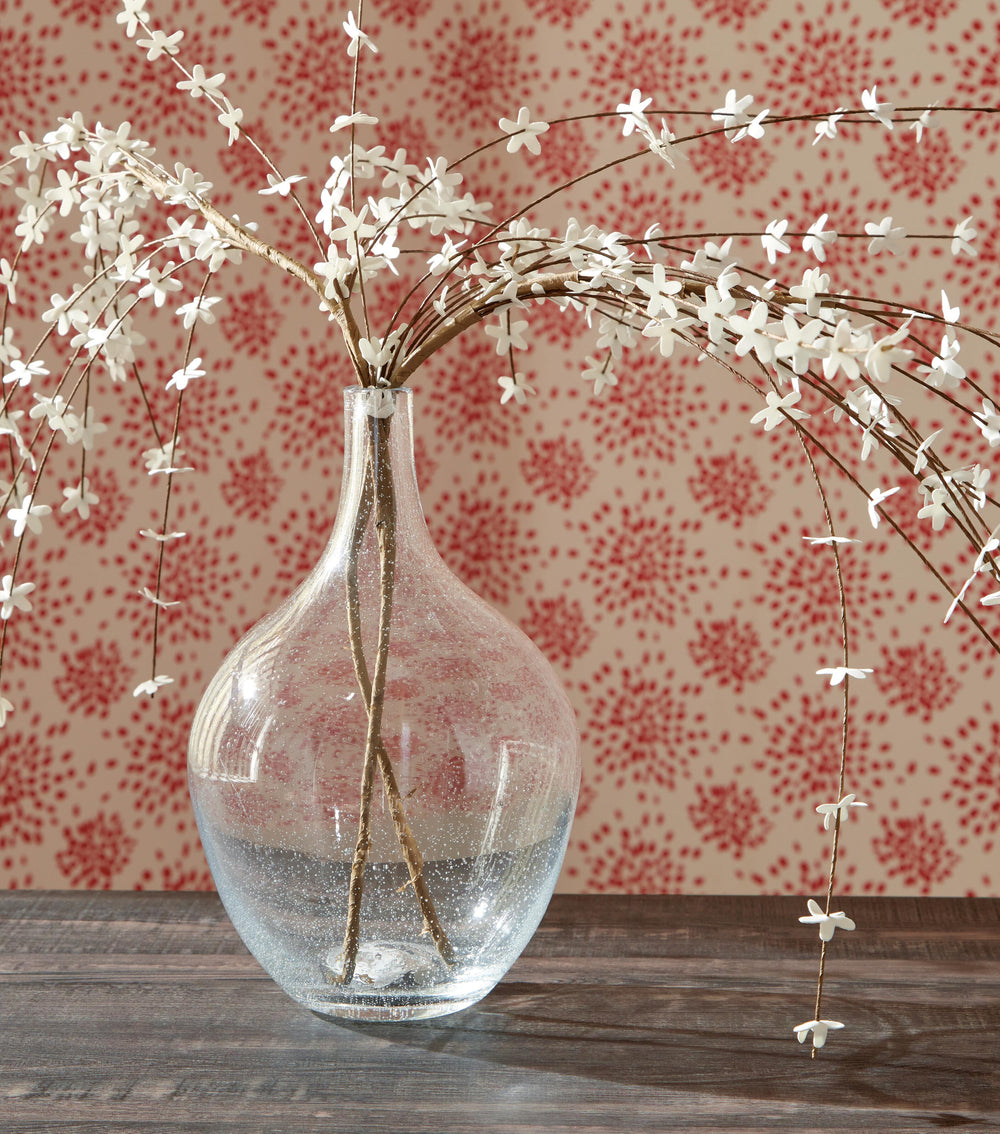 Kurthorne Vase - Clear (2)