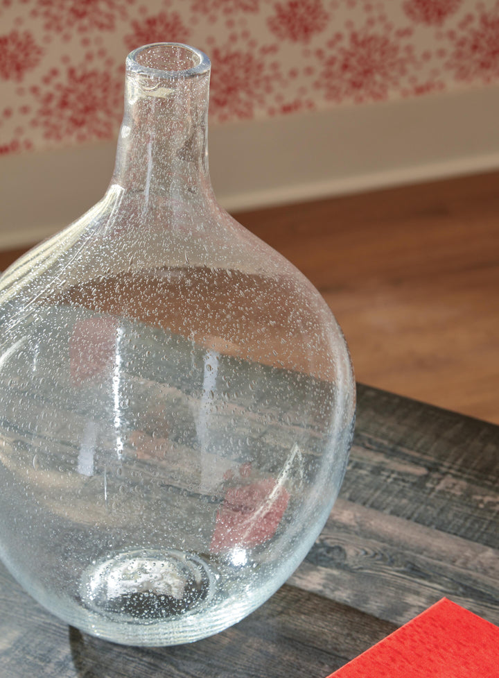 Kurthorne Vase - Clear (3)
