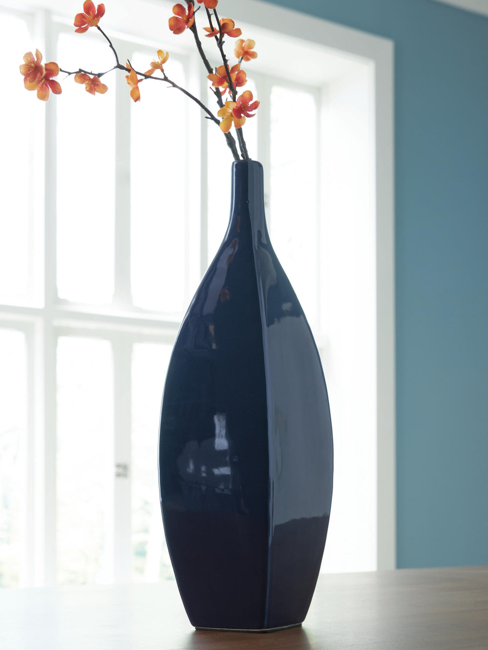 Abtinson Vase - Navy (2)