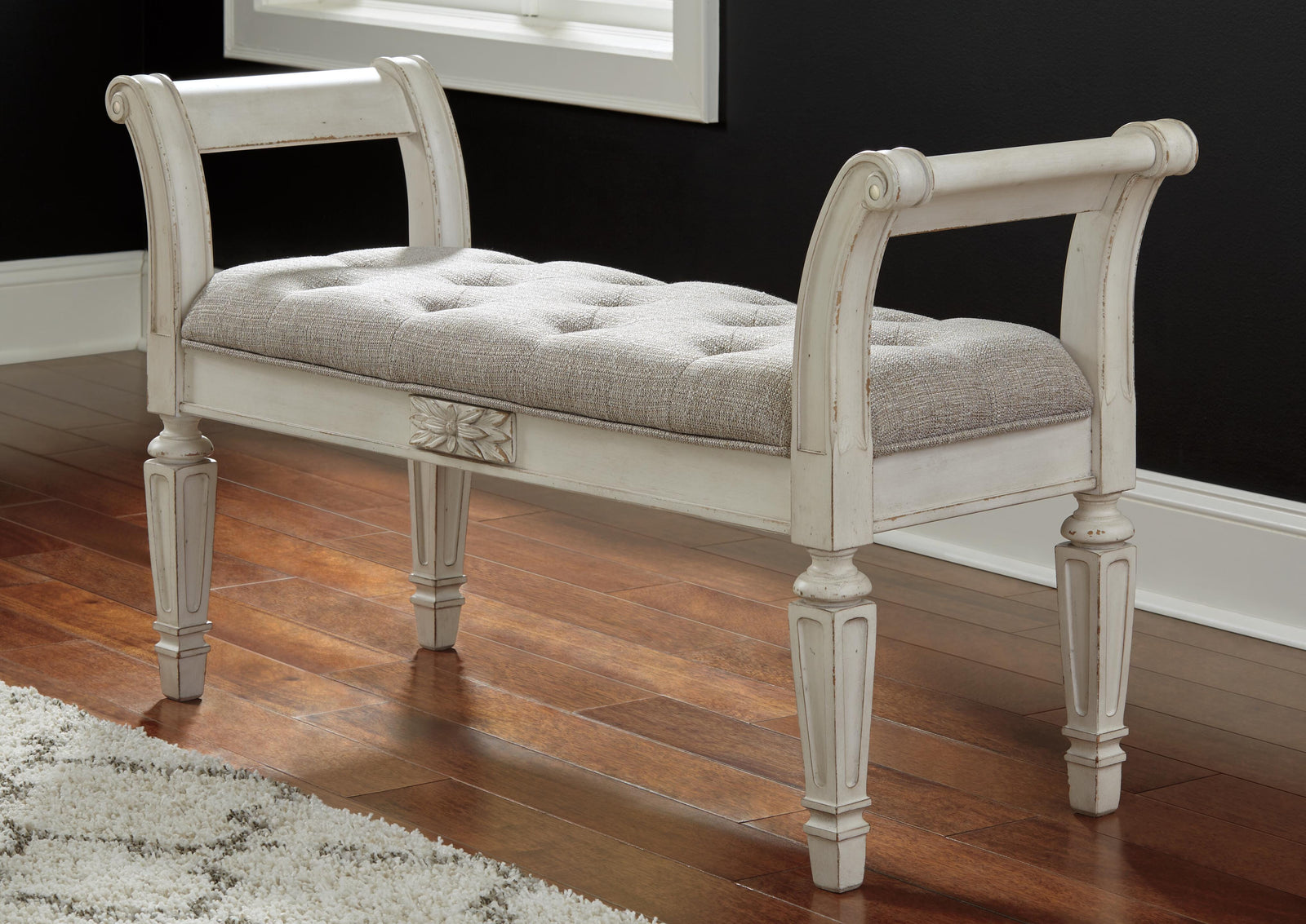 Realyn Accent Bench - White (2)