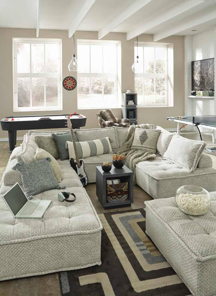 Bales Accent Chair - Light Brown (11)