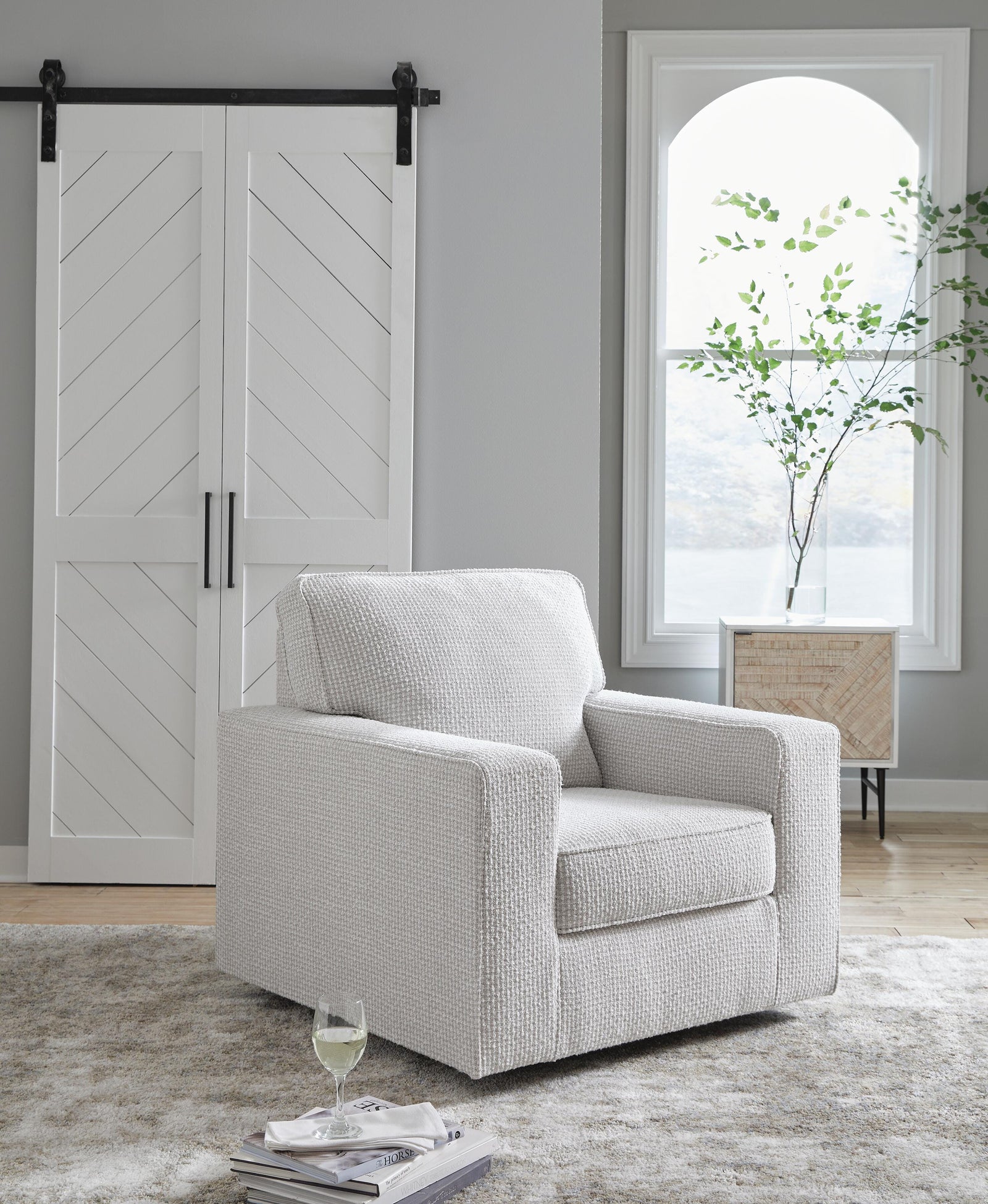 Olwenburg Swivel Accent Chair - Light Brown (2)