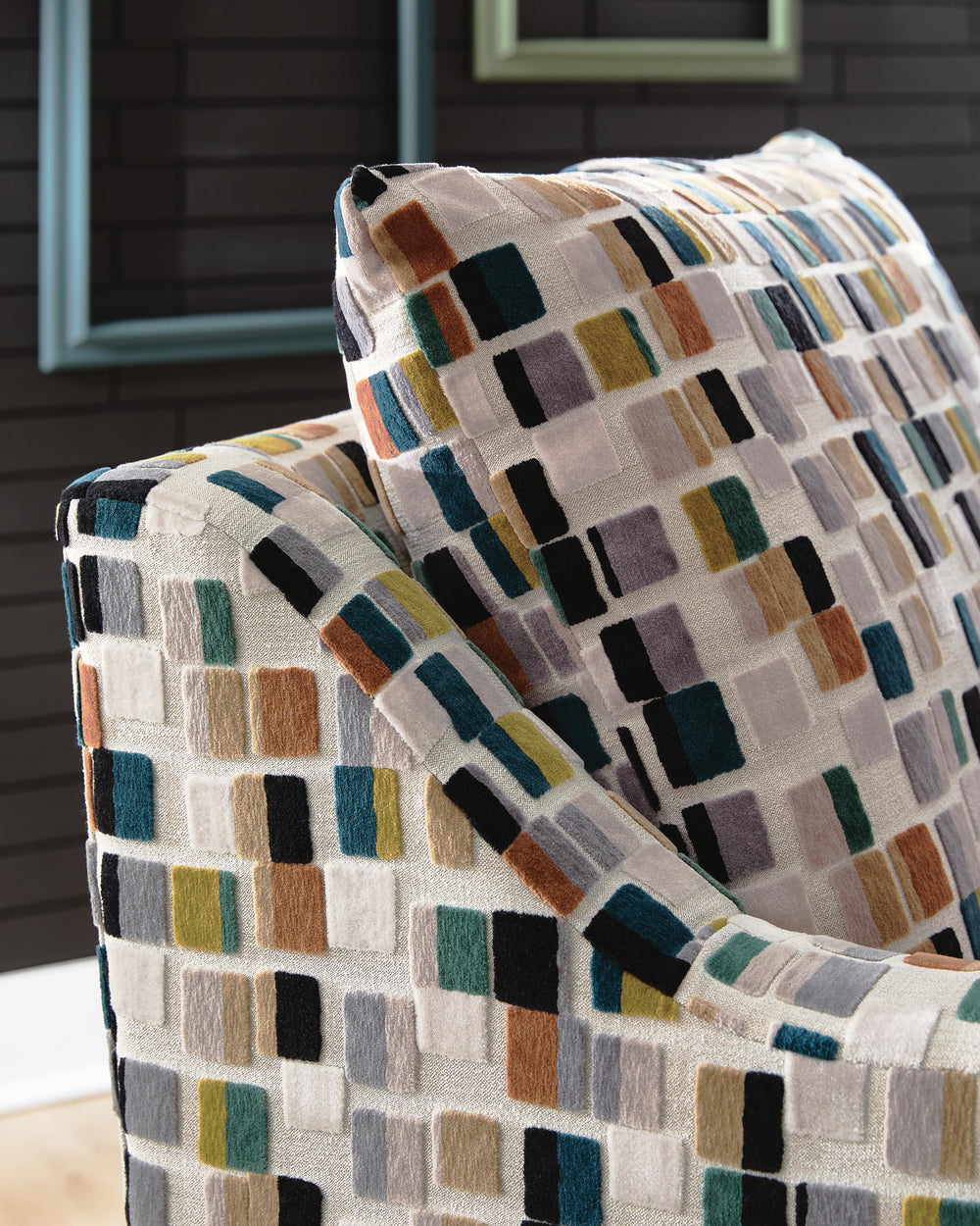 Fenna Accent Chair - Light Brown (6)