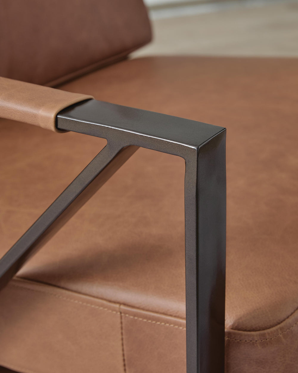 Garronmont Accent Chair - Light Brown (7)