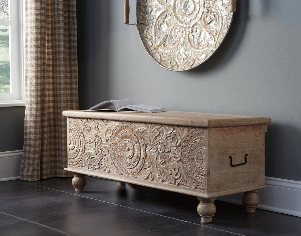 Fossil Ridge Storage Bench - Beige (3)