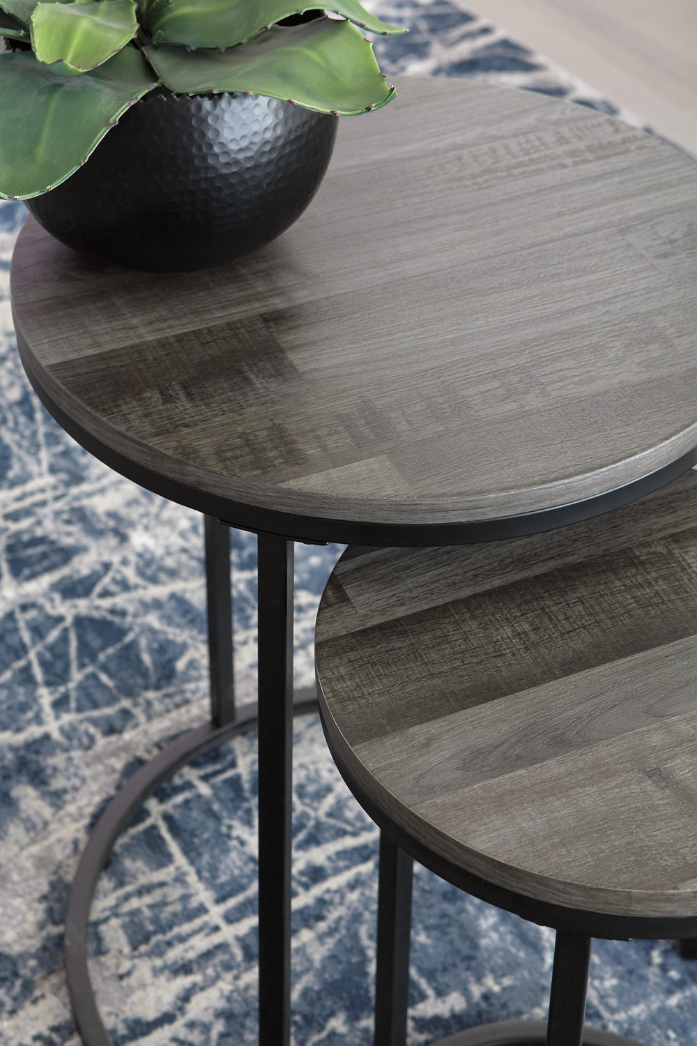 Briarsboro Accent Table (Set of 2) - Dark Gray (5)