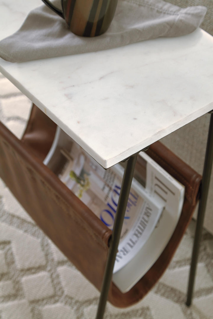 Etanbury Accent Table - Dark Brown (7)
