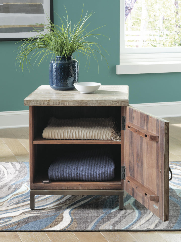 Laddford Accent Cabinet - Light Brown (7)