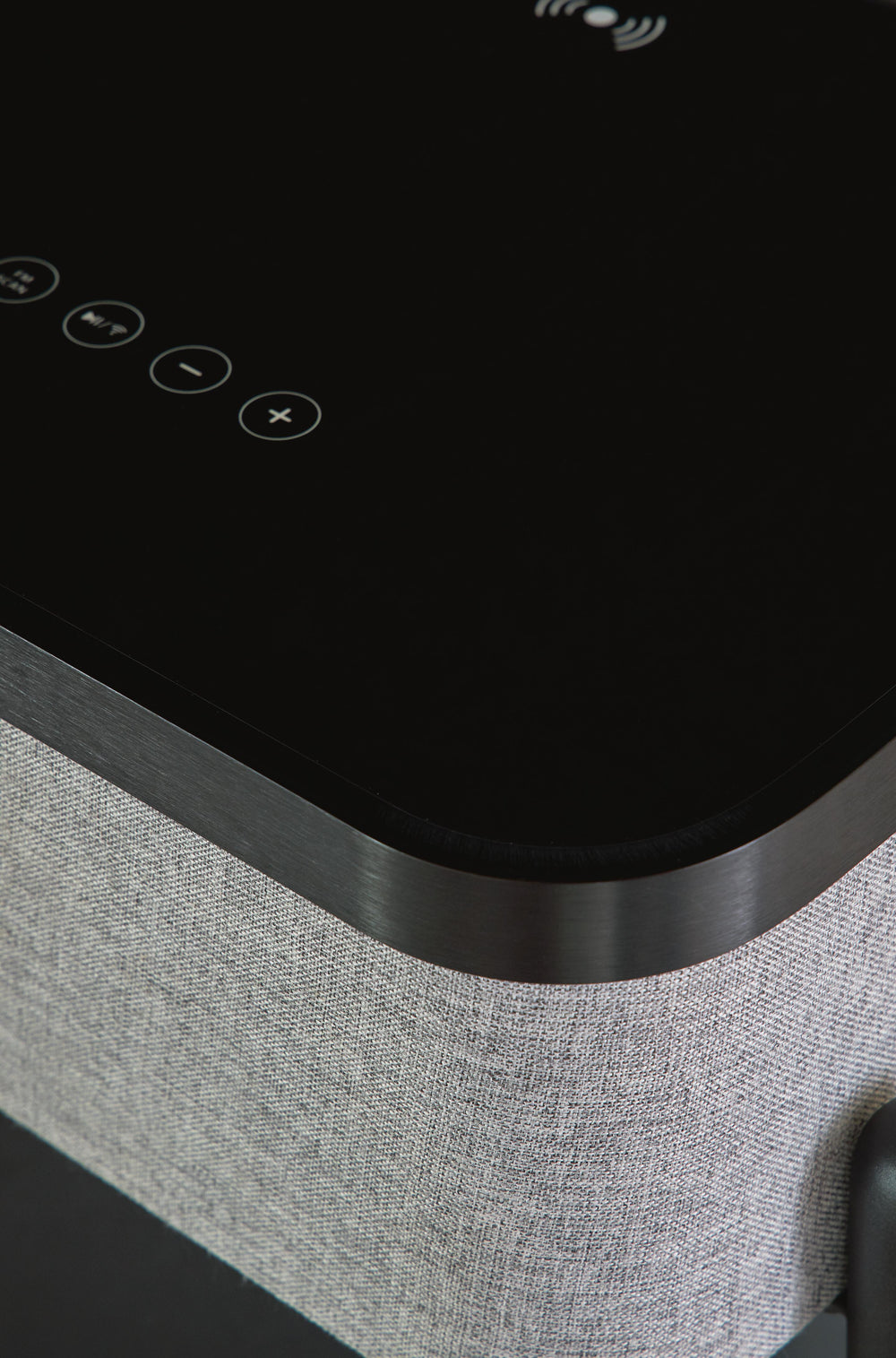 Jorvalee Accent Table with Speaker - Dark Gray (8)