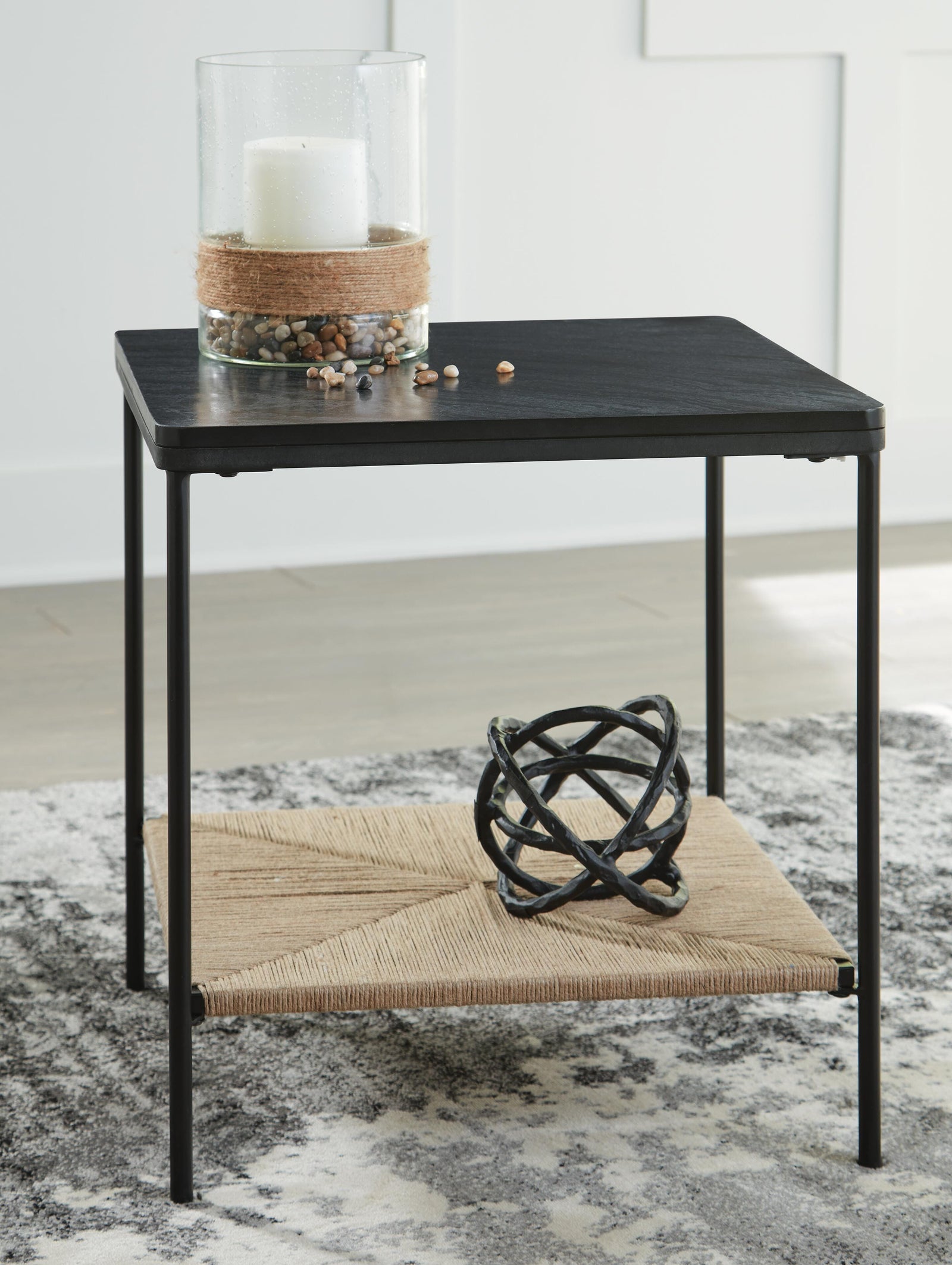 Minrich Accent Table - Black (2)