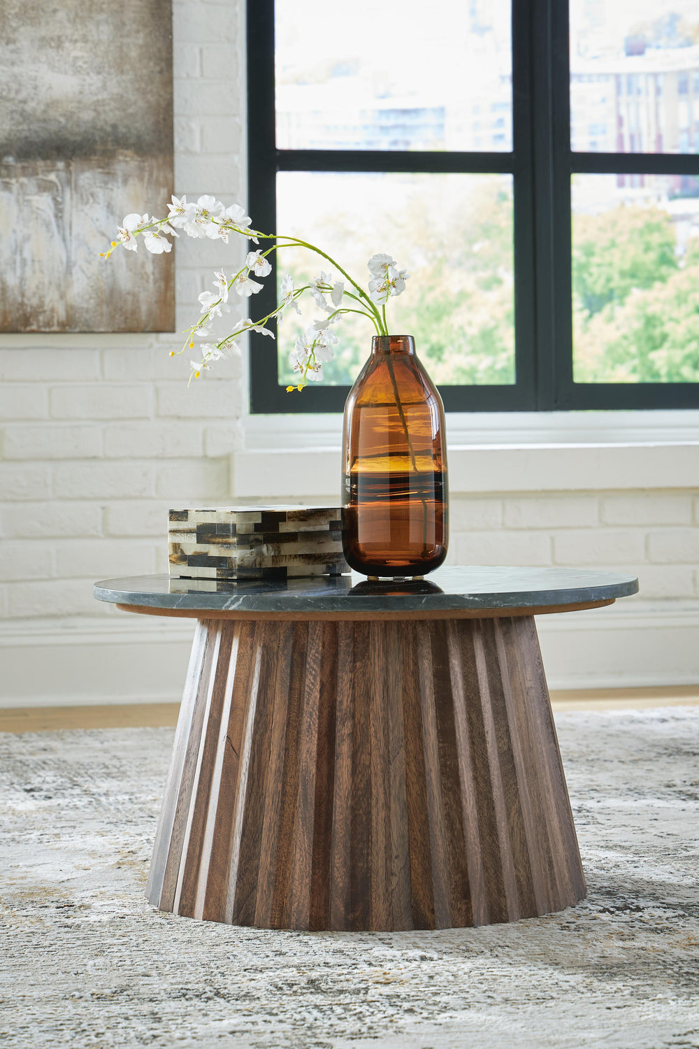Ceilby Accent Coffee Table - Dark Brown (2)