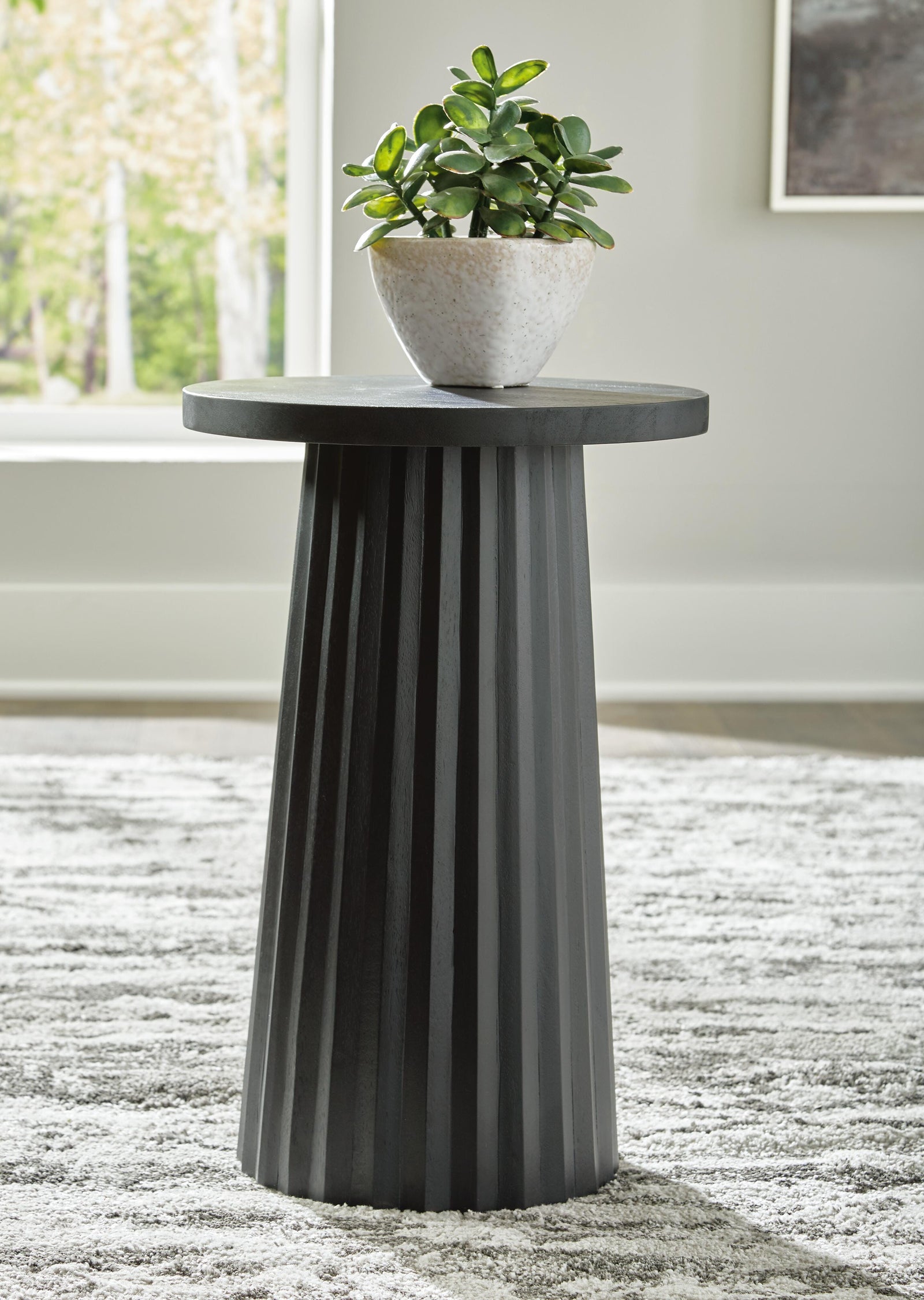 Ceilby Accent Table - Black (2)