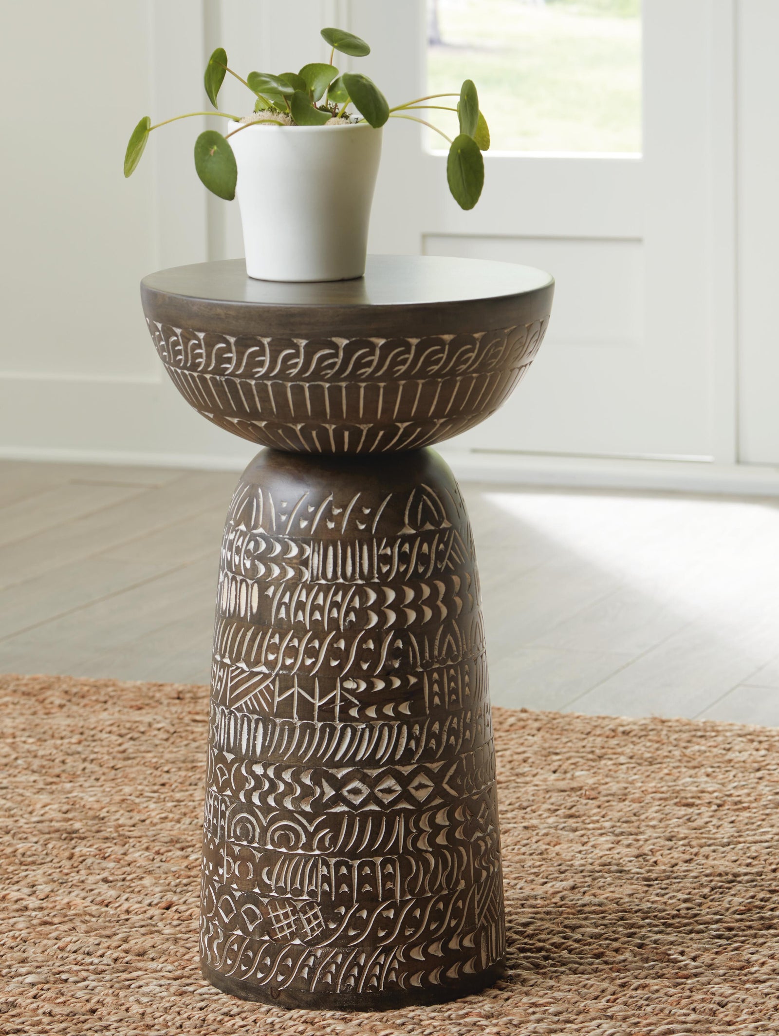 Hadcher Accent Table - Light Brown (2)