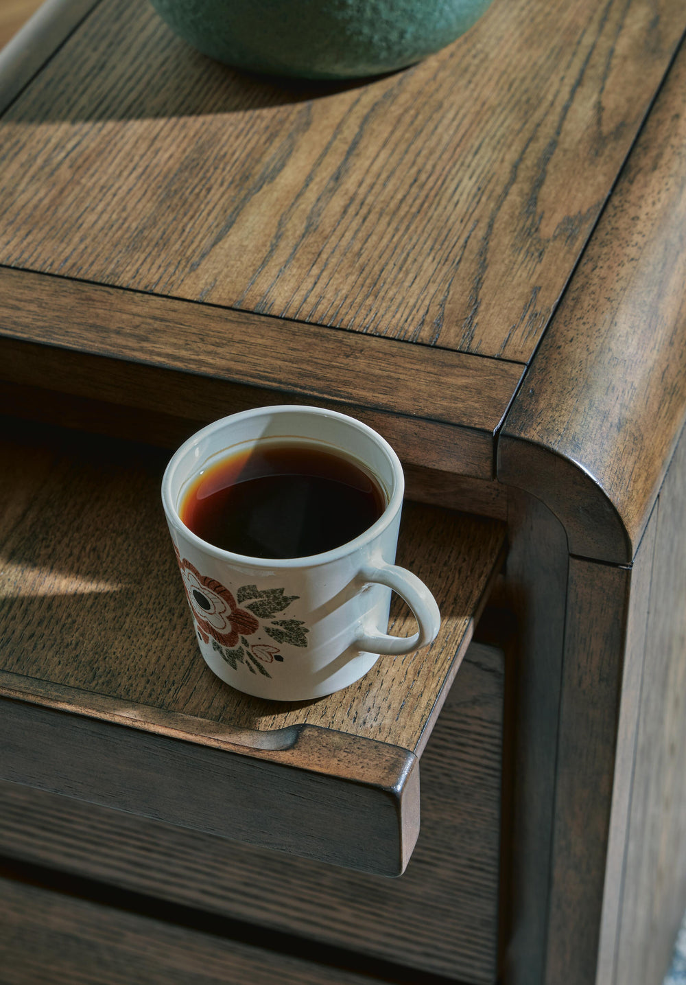 Jensworth Accent Table - Dark Brown (10)