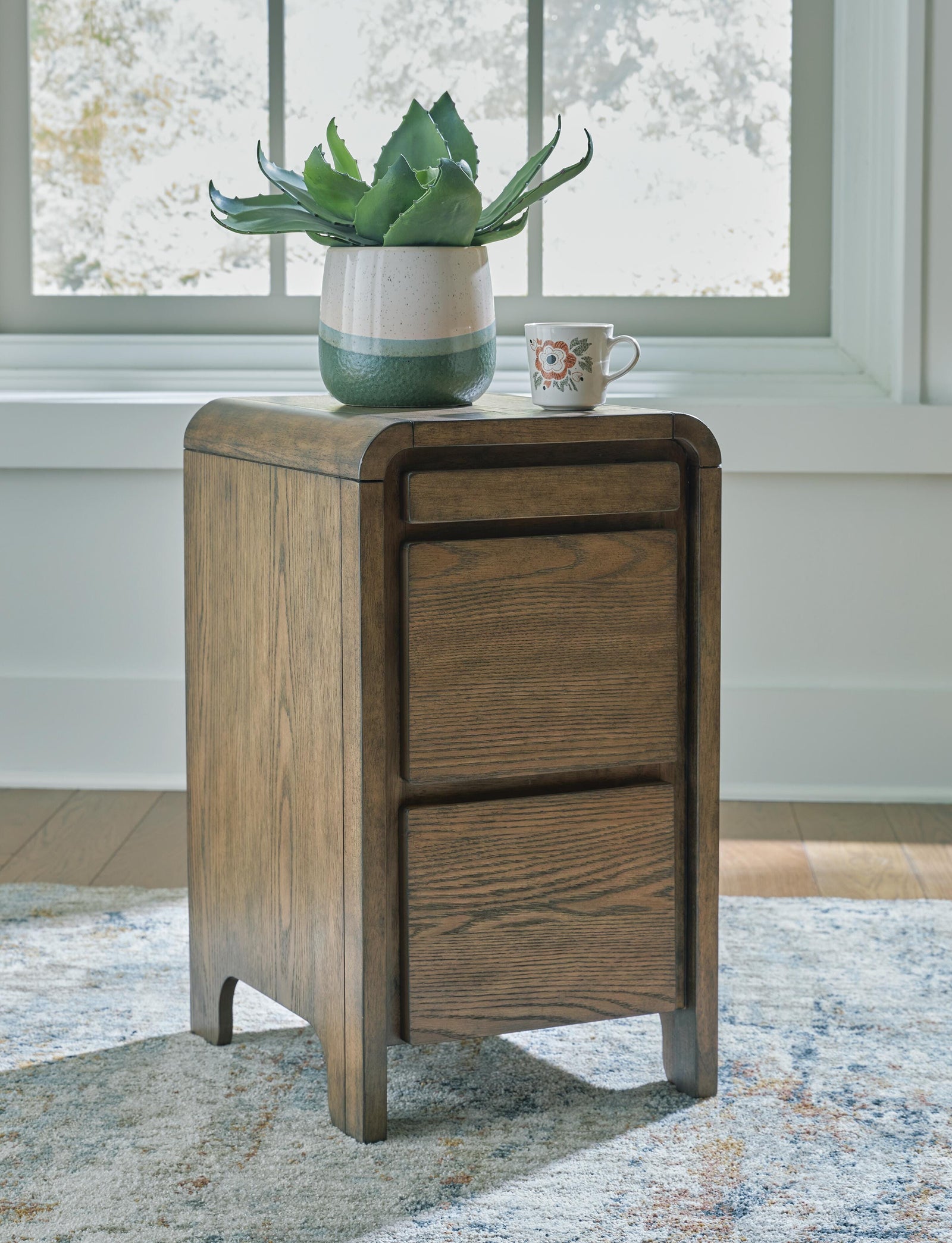 Jensworth Accent Table - Dark Brown (2)