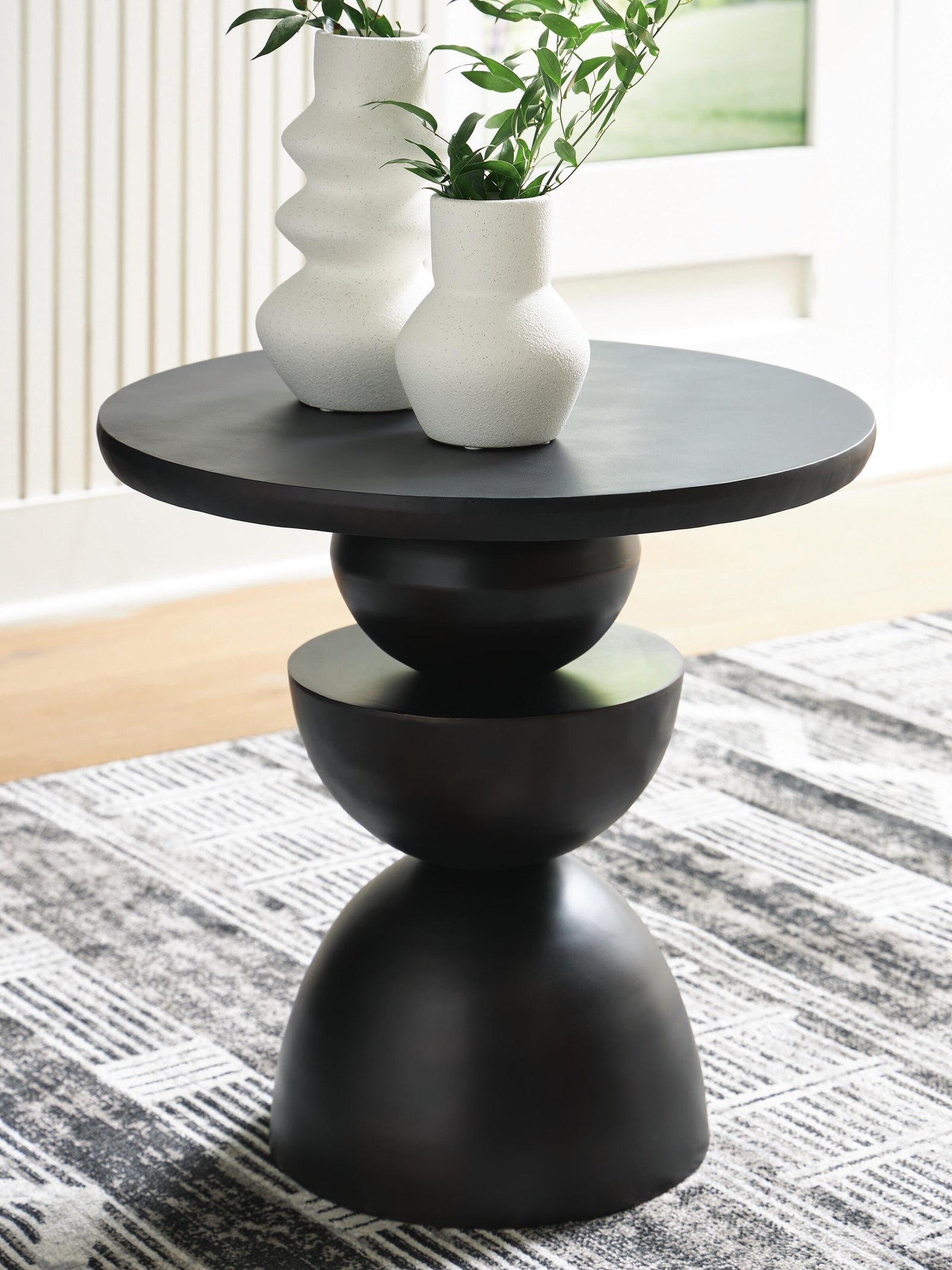 Kurtson Accent Table - Black (2)