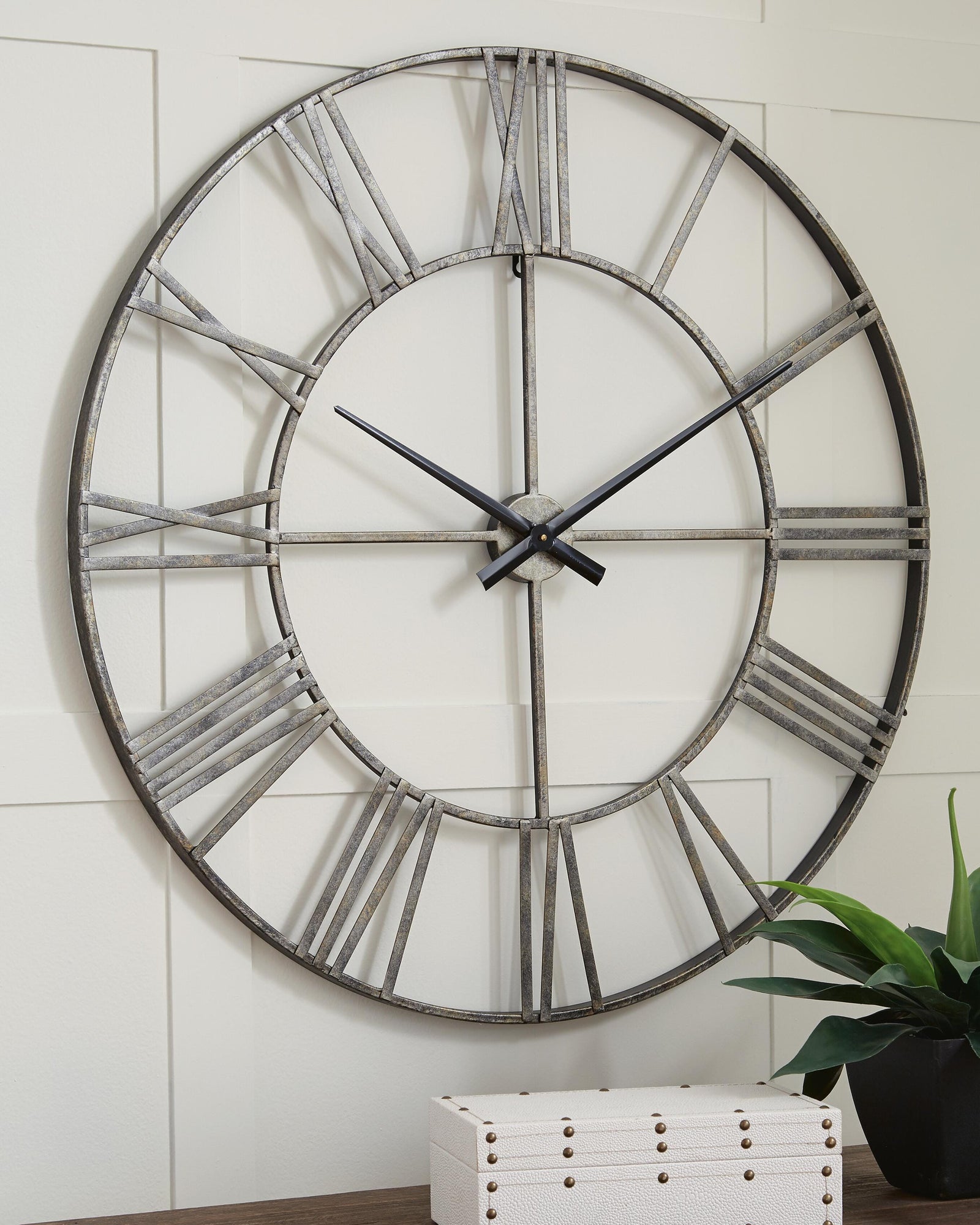 Paquita Wall Clock - Pearl Silver (2)