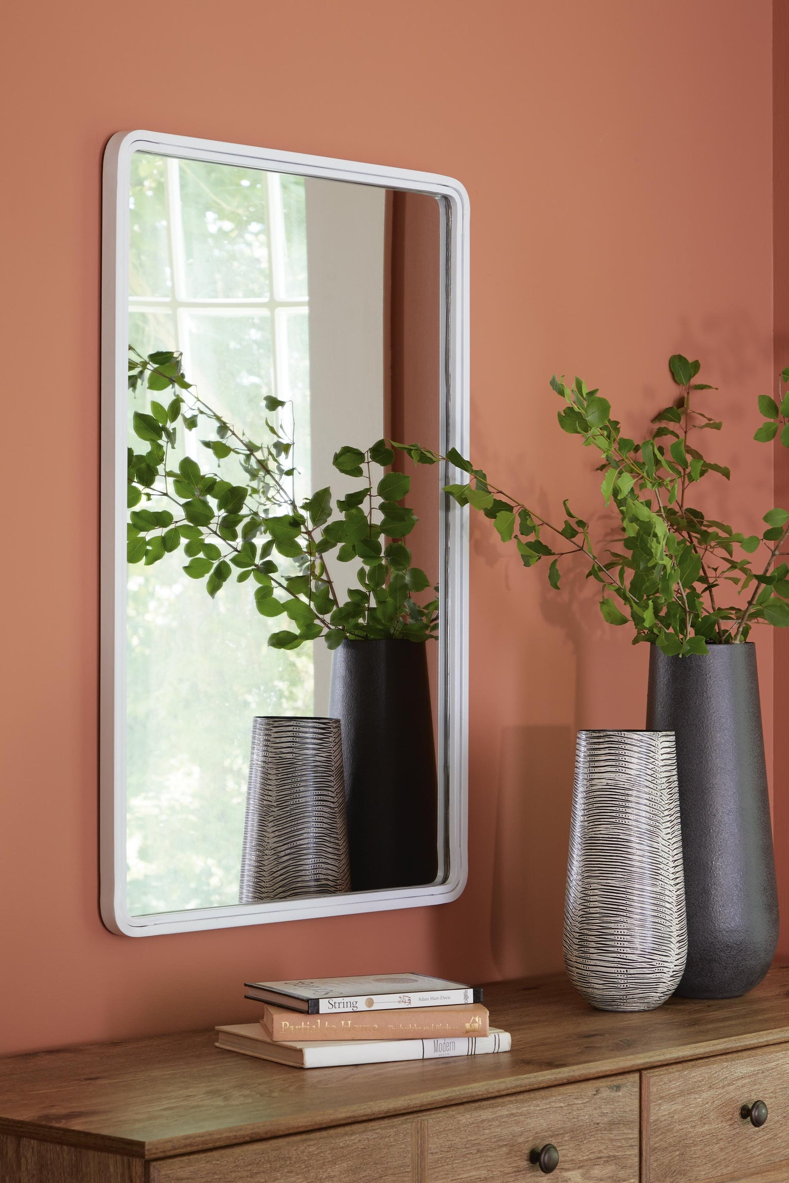 Brocky Accent Mirror - White (2)