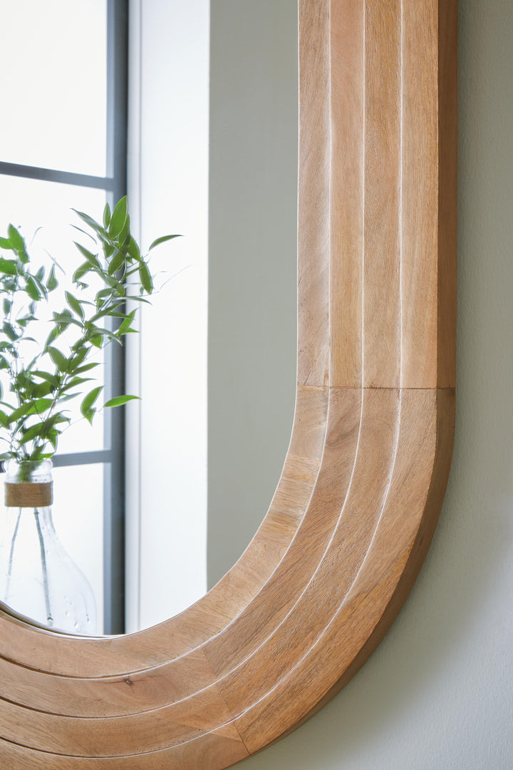 Daverly Accent Mirror - Light Brown (6)