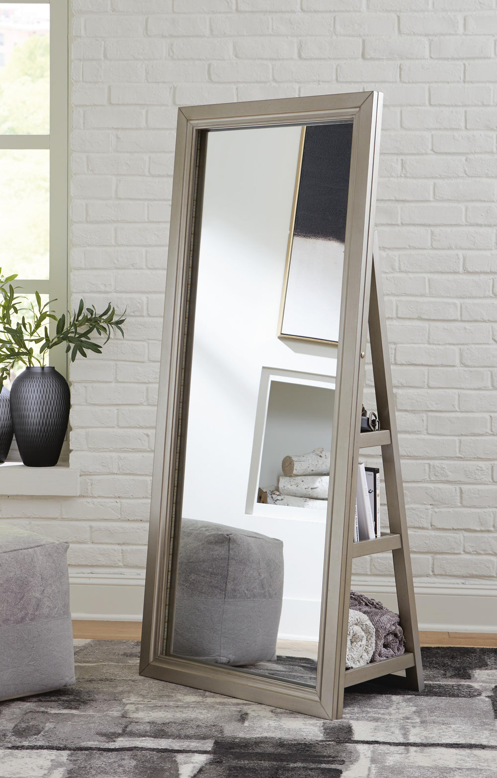 Evesen Floor Standing Mirror with Storage - Gold (7)