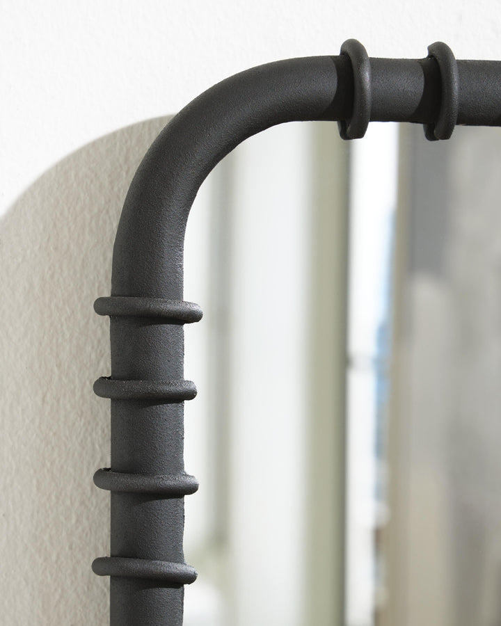 Judlow Accent Mirror - Black (6)