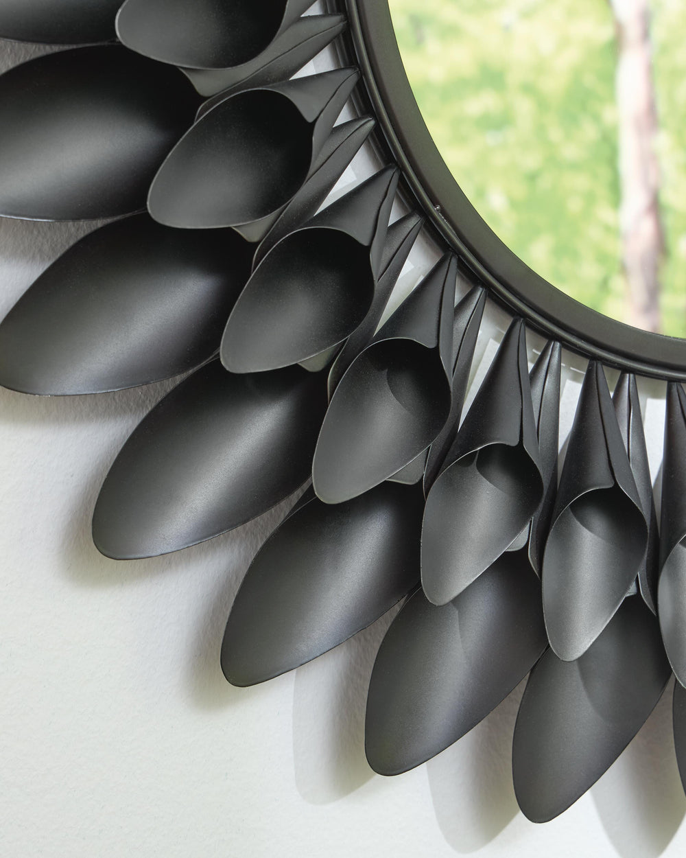 Ryenmour Accent Mirror - Black (5)