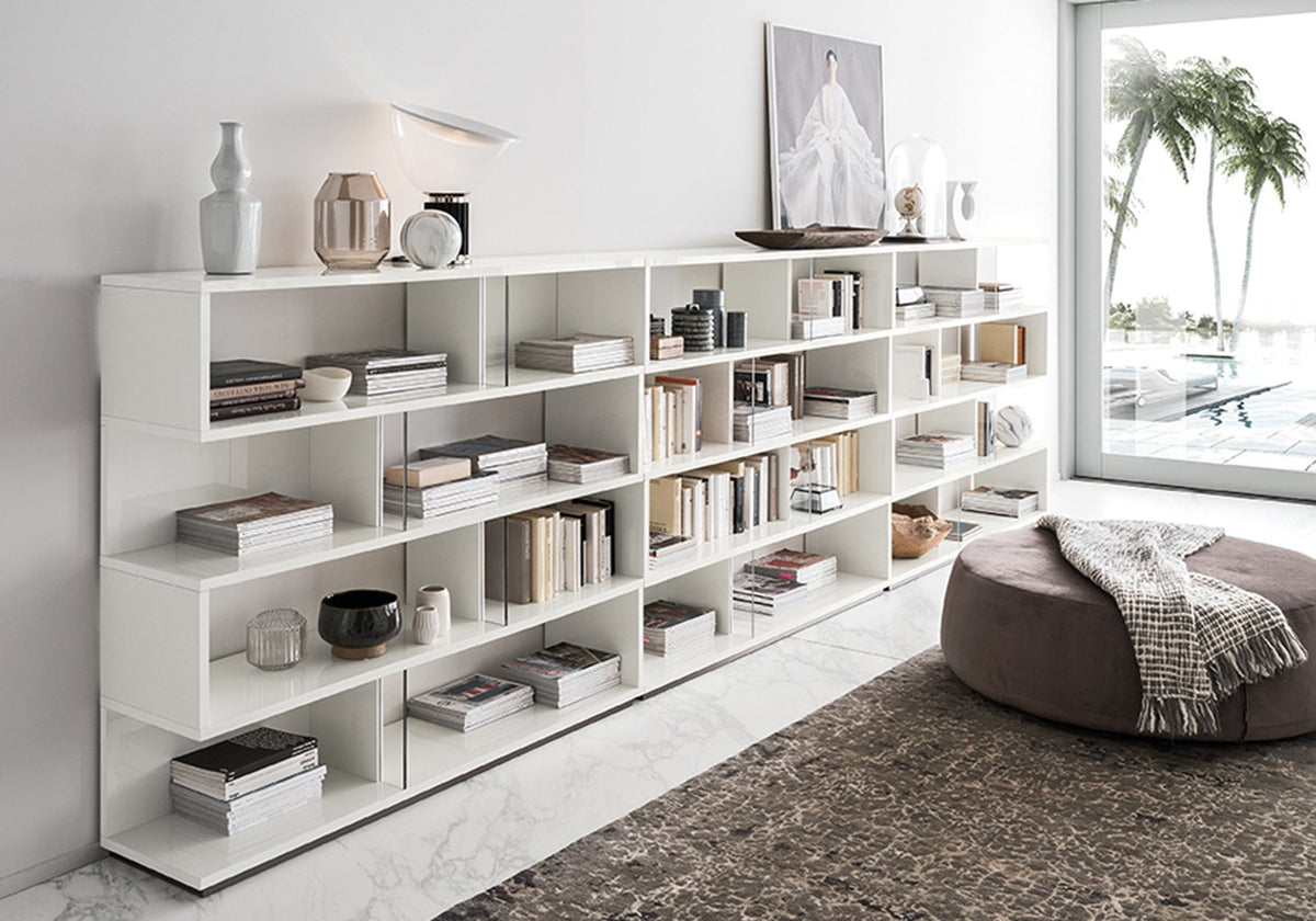ALF Italia Artemide curio cabinet in white high gloss