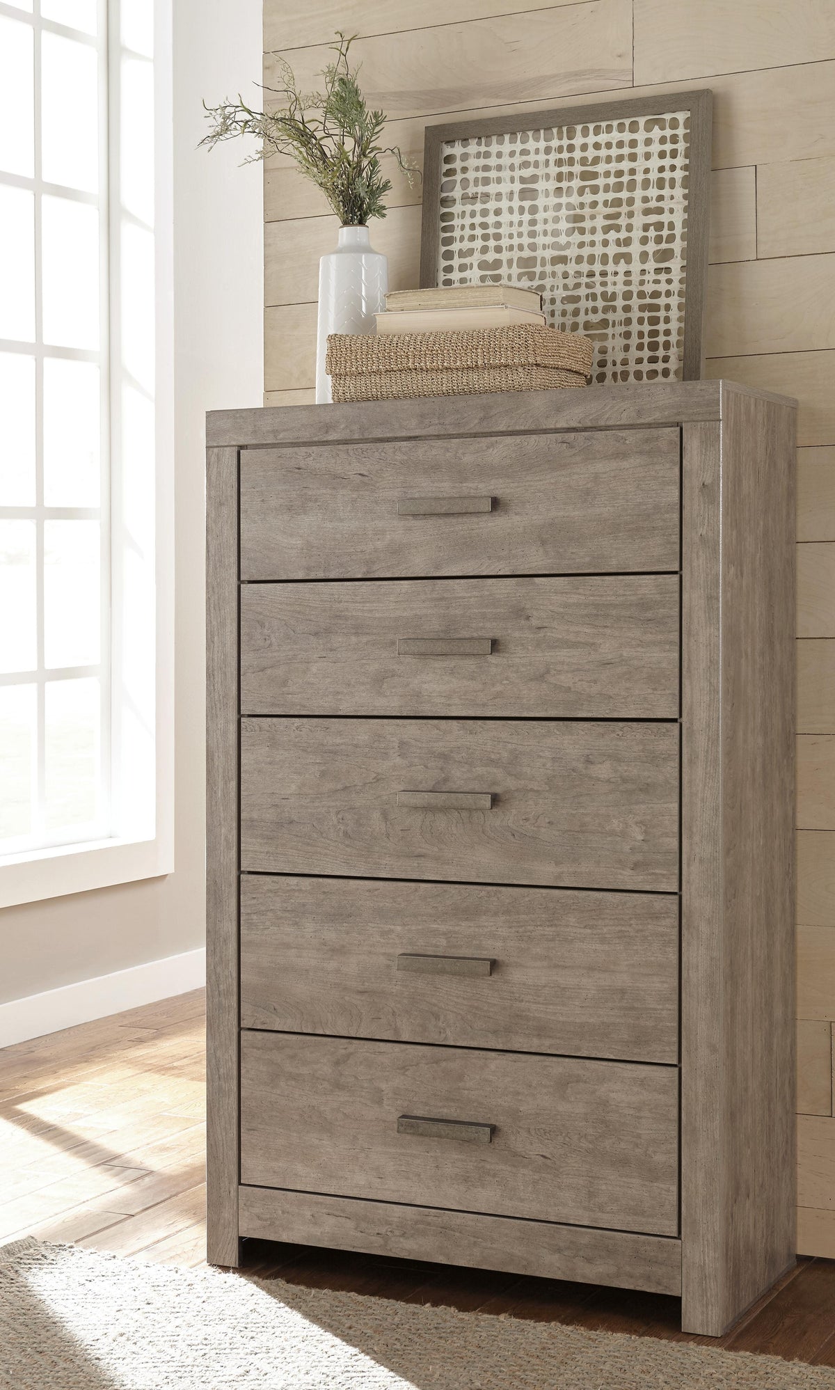 Culverbach Chest of Drawers - Gray (8)