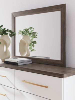 Kendanport Dresser and Mirror