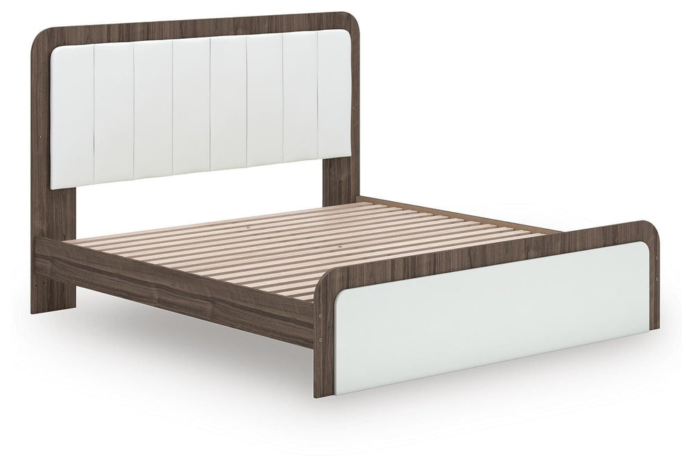 Kendanport King Upholstered Bed - White/Brown (4)
