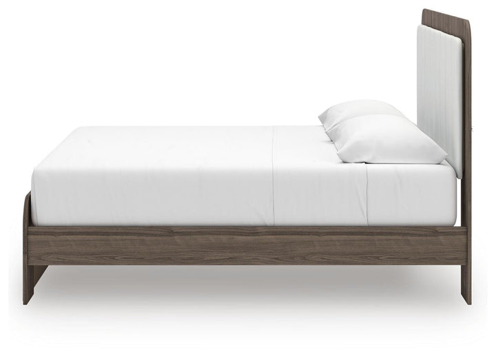 Kendanport King Upholstered Bed - White/Brown (9)