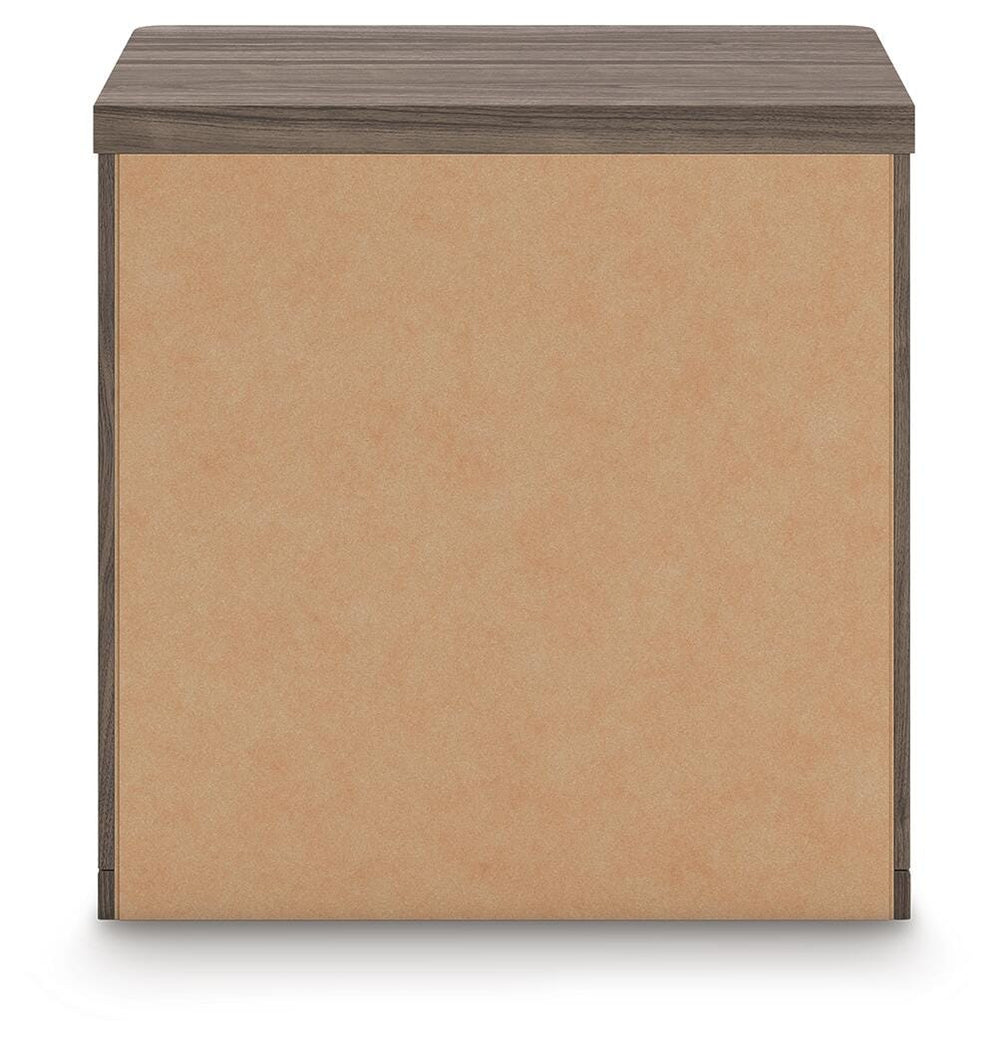 Kendanport Nightstand - White (7)