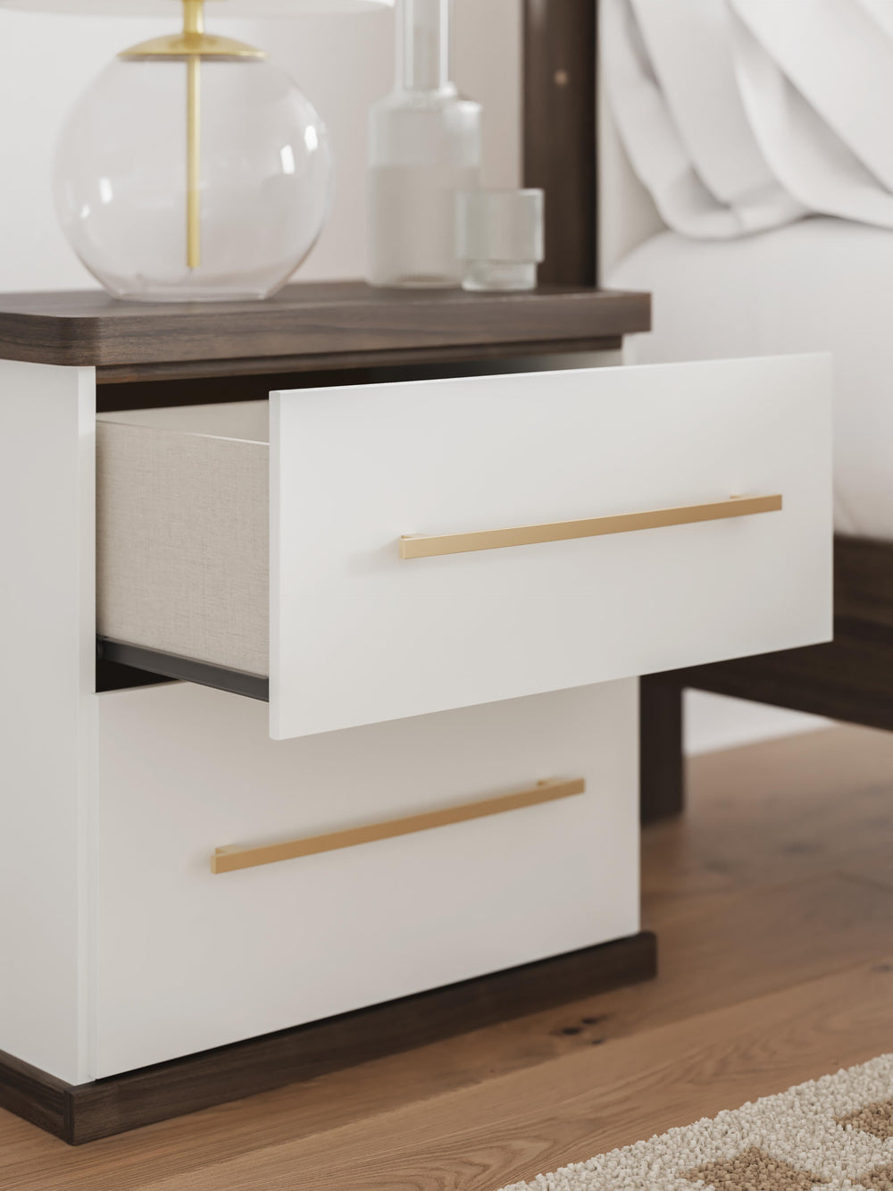 Kendanport Nightstand - White (10)