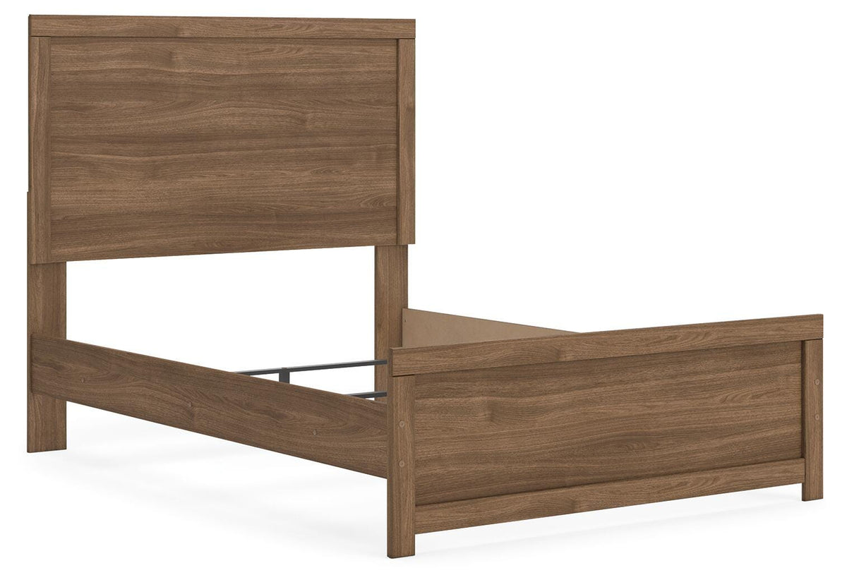 Broachmyn Full Panel Bed - Auburn (2)