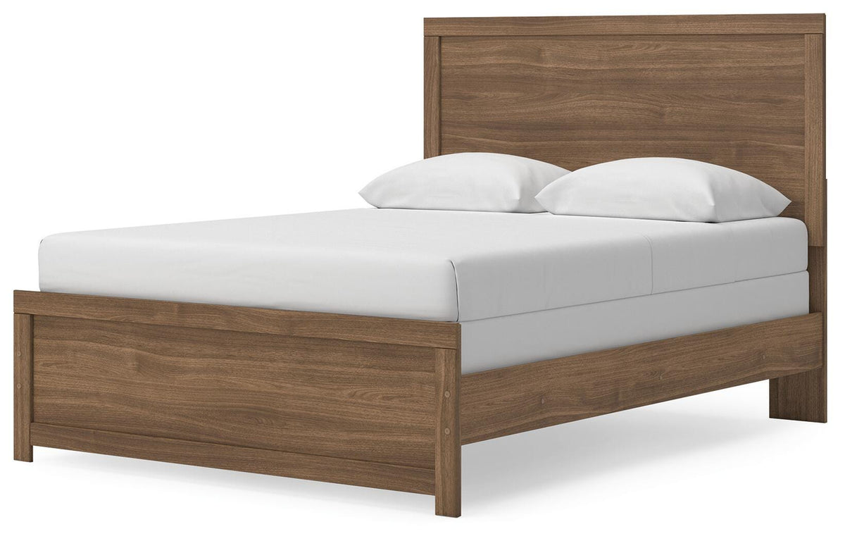 Broachmyn Queen Panel Bed - Auburn (2)