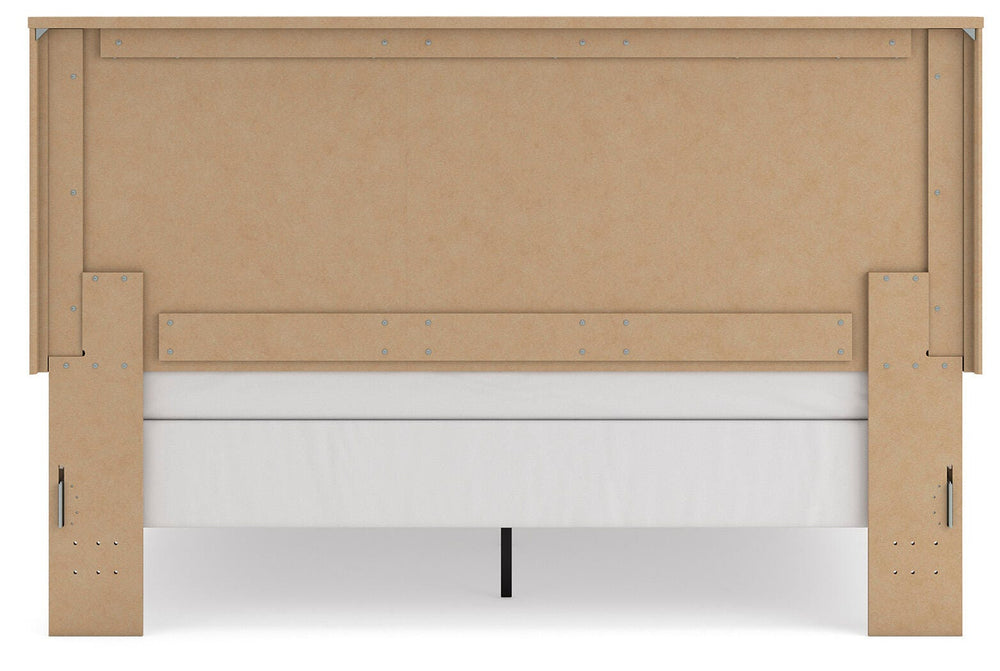 Gramburg King Panel Bed - Warm Natural Brown (6)