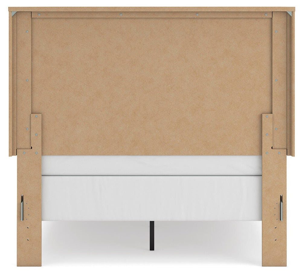 Gramburg Full Panel Bed - Warm Natural Brown (6)