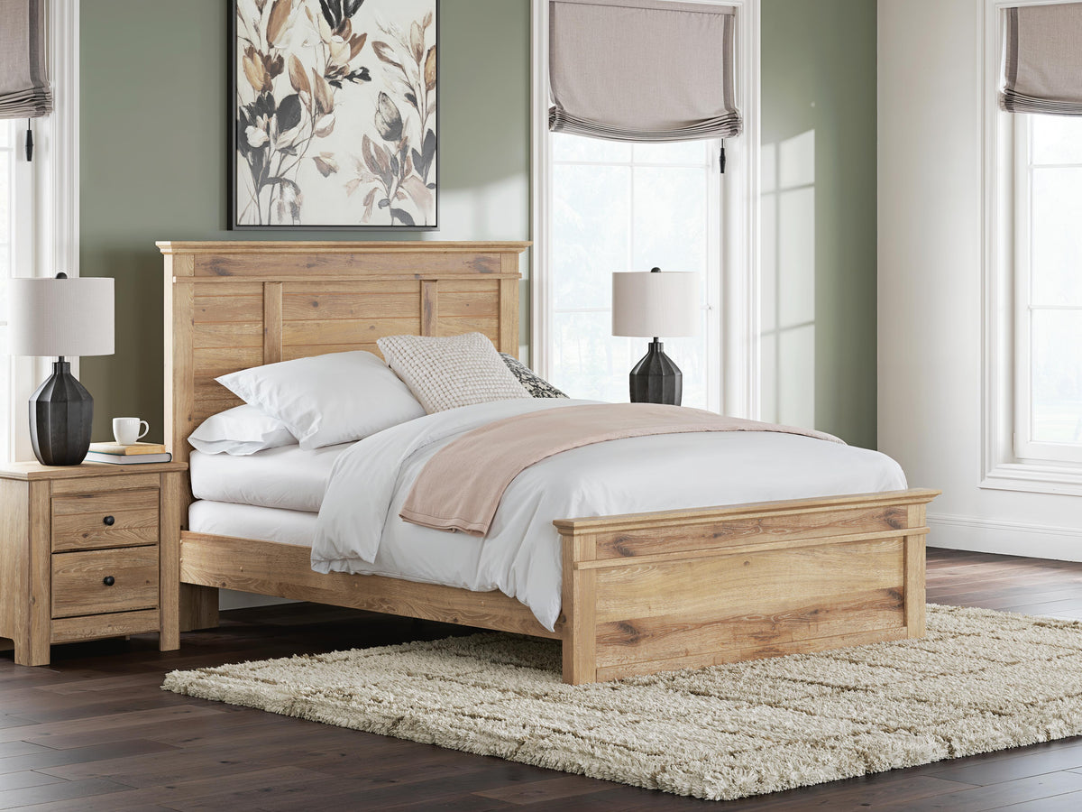 Makidern Queen Panel Bed - Tan (2)