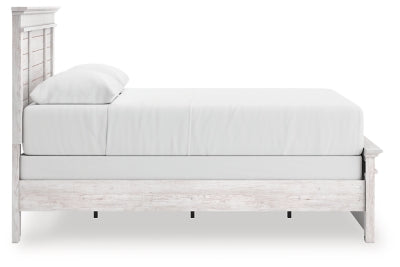 Makidern Queen Panel Bed