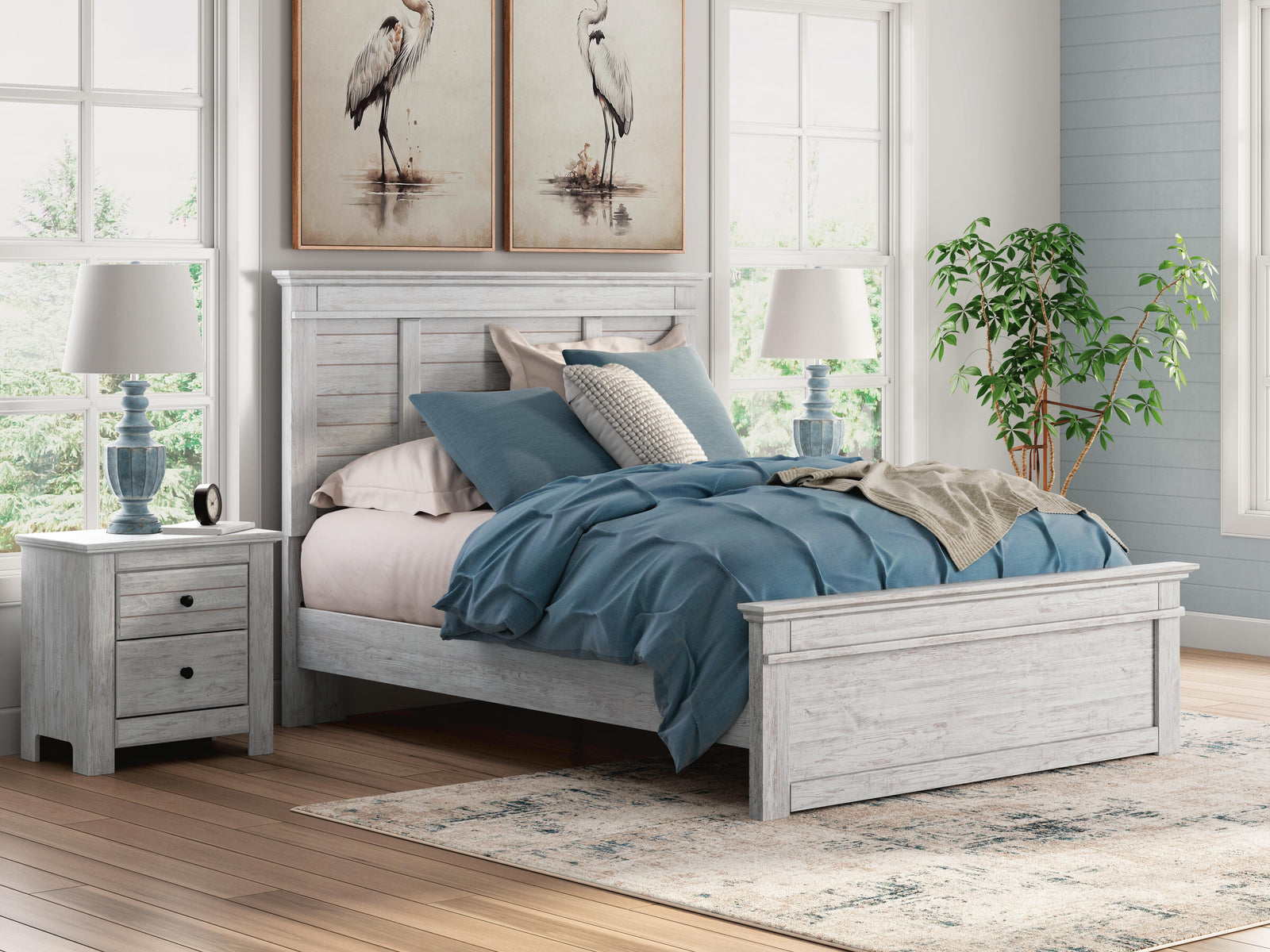Makidern Queen Panel Bed - White (2)