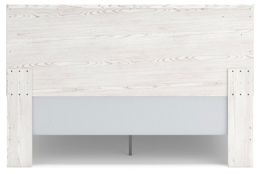 Gerridan King Panel Bed, Chest and Nightstand - White/Gray (12)