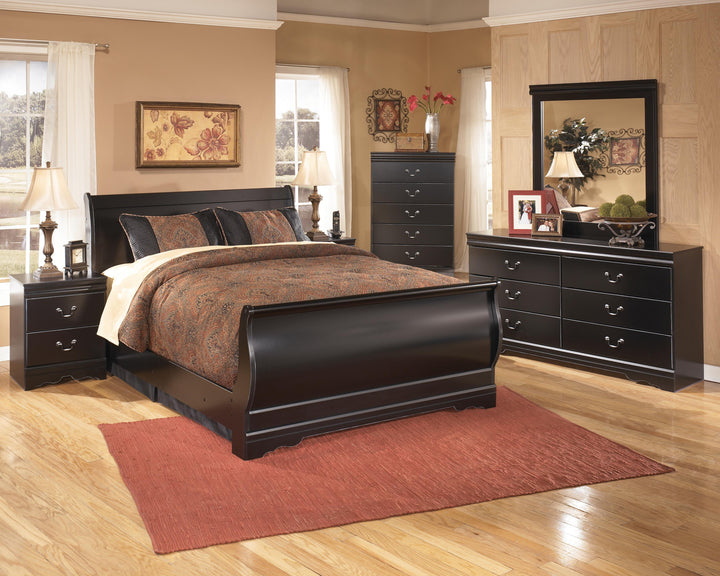 Huey Vineyard Chest of Drawers - Black (5)