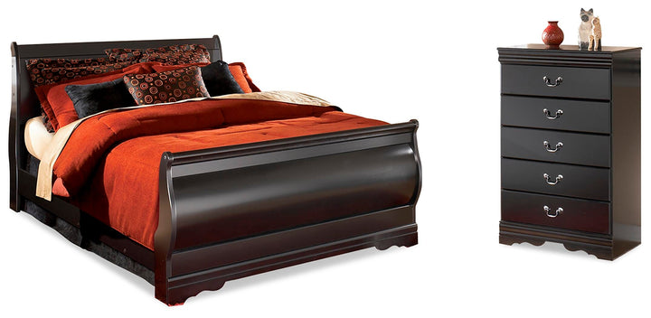 Huey Vineyard Queen Sleight Bed and Chest - Black (1)
